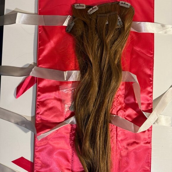 Euronext Remy Human Hair Extensions 18" - Picture 1 of 10
